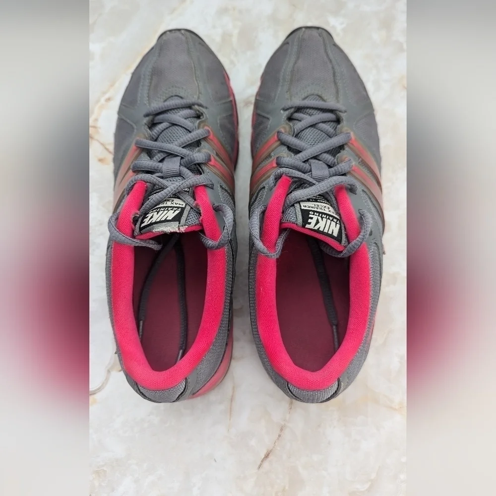 NIKE Woman's Air Max Trainer Excel  Running  Shoe Size 7.5